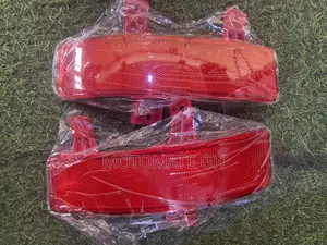 Honda CRV 2019,2020,2021,2022 Back Bumper Reflector Pair
