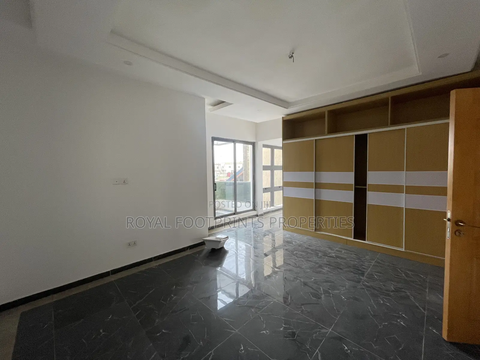 4bdrm Townhouse / Terrace in Royal Footprints, Ashaley Botwe for rent