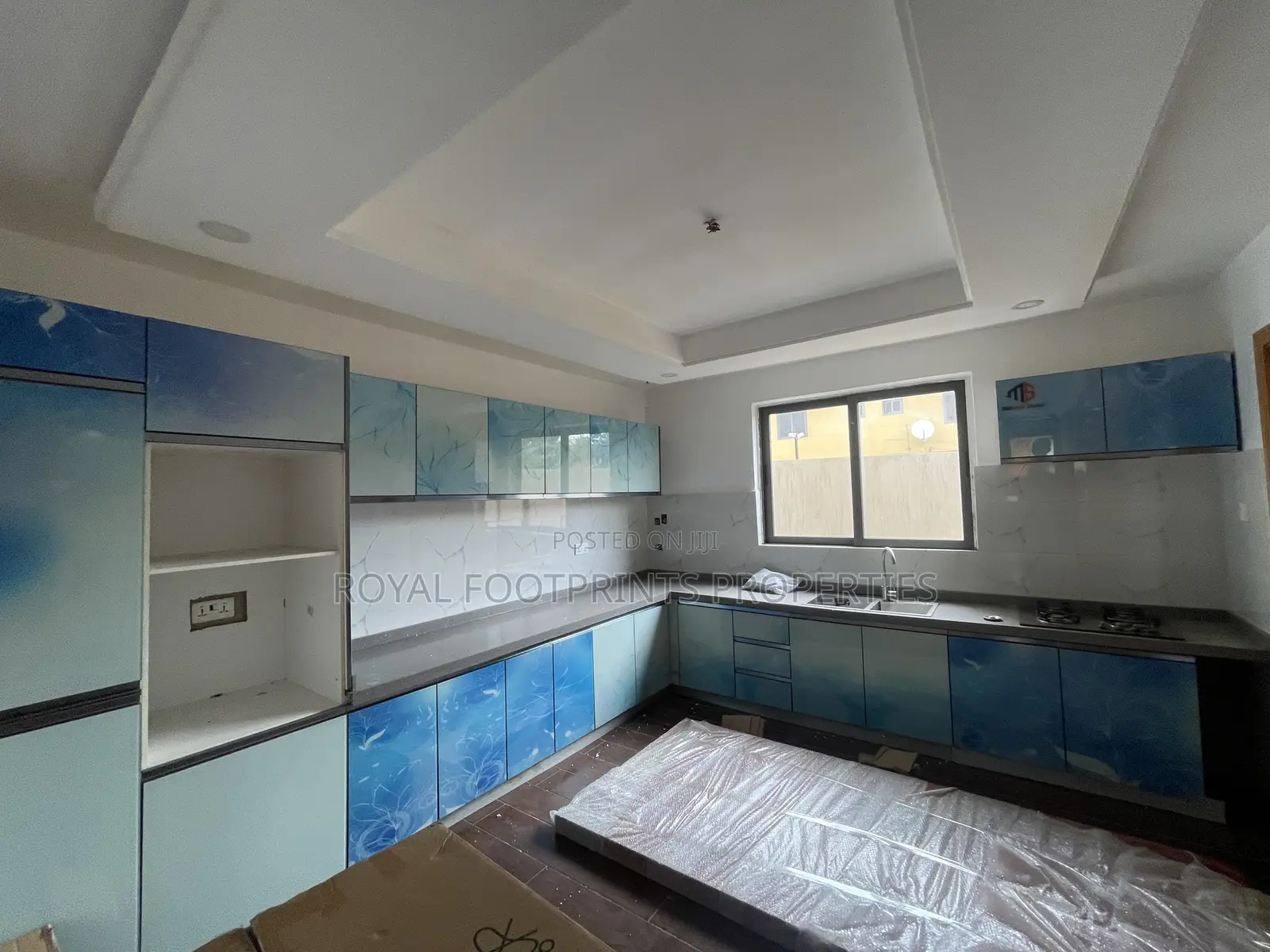 4bdrm Townhouse / Terrace in Royal Footprints, Ashaley Botwe for rent