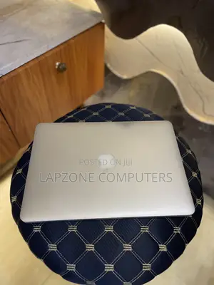 Laptop Apple MacBook Pro 2015 8GB Intel Core i5 SSD 256GB
