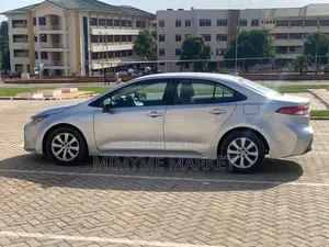 Toyota Corolla LE 2023 Gray