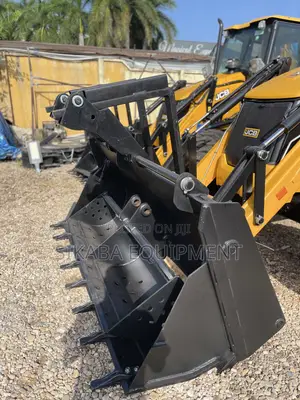 JCB 3cx Pro Backhoe Loader – 2026 Model