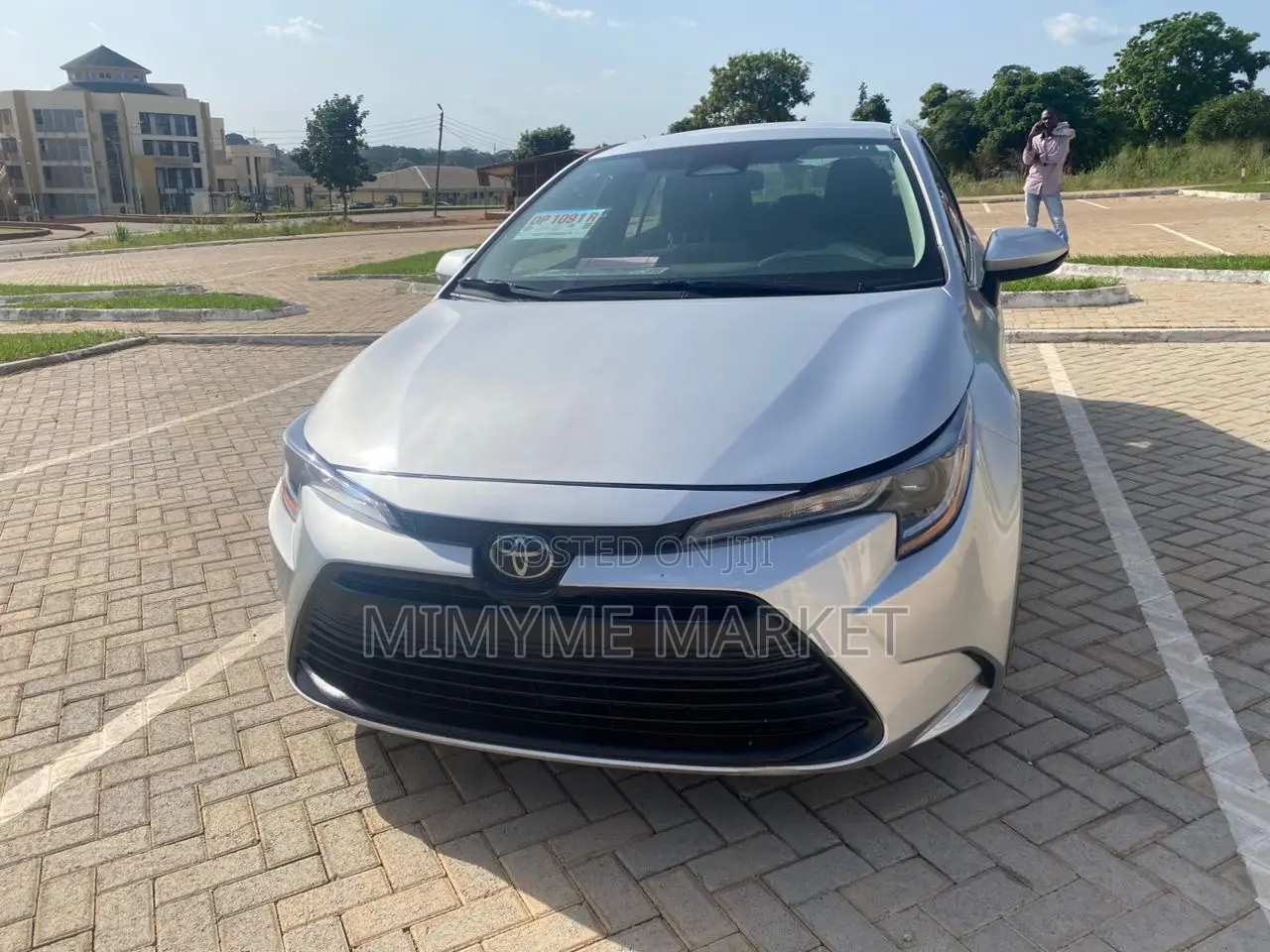 Toyota Corolla LE 2023 Gray