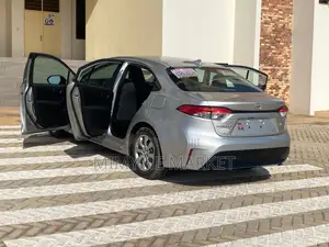 Toyota Corolla LE 2023 Gray