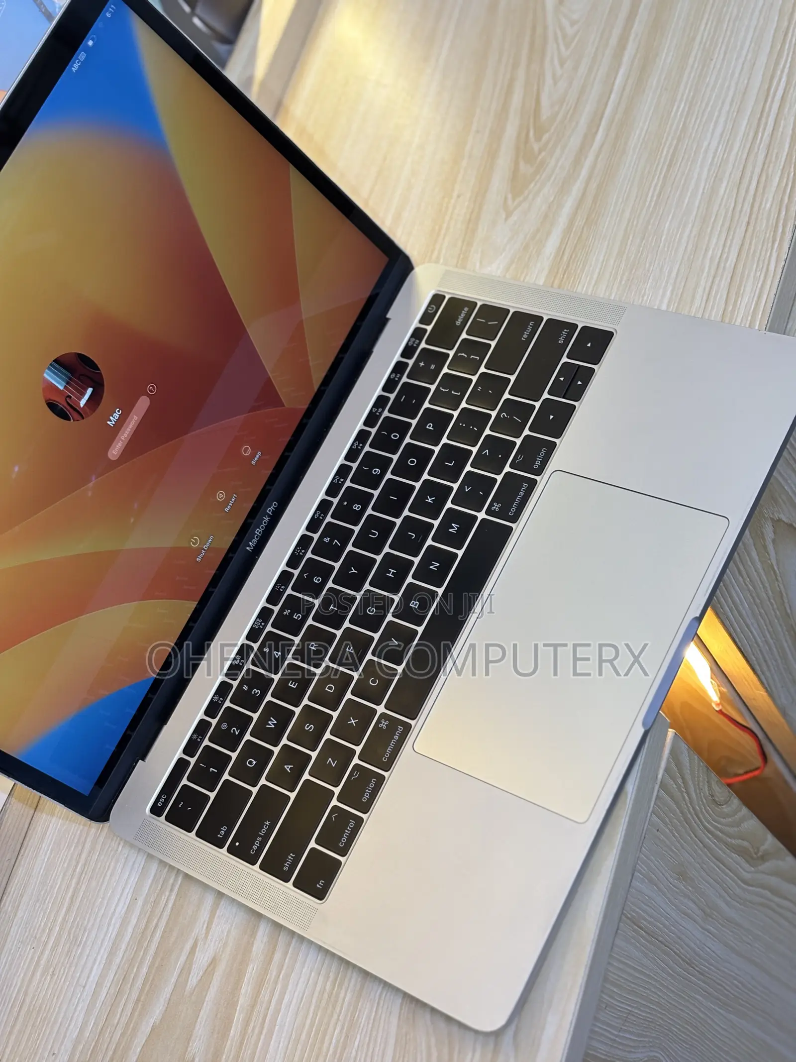 Laptop Apple MacBook Pro 2017 8GB Intel Core i5 SSD 128GB