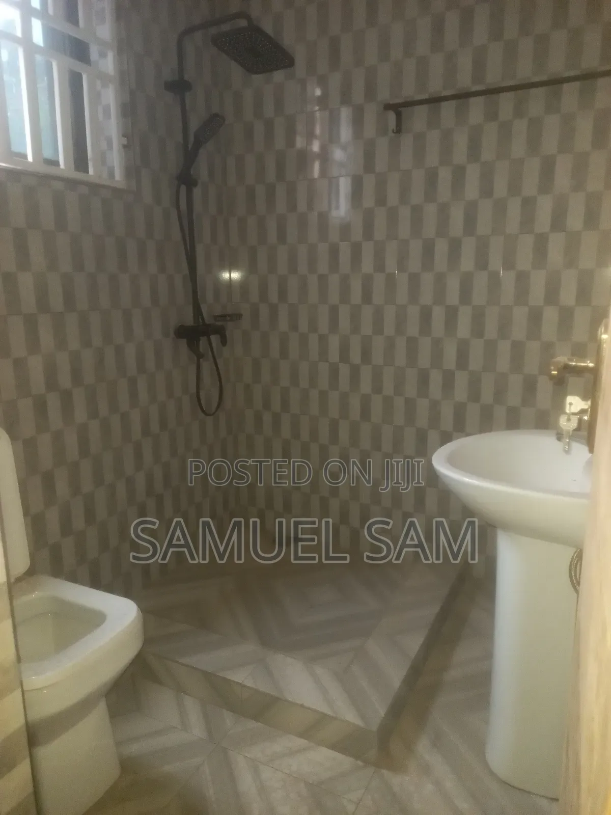 3bdrm Apartment in Tema Community 11 for rent