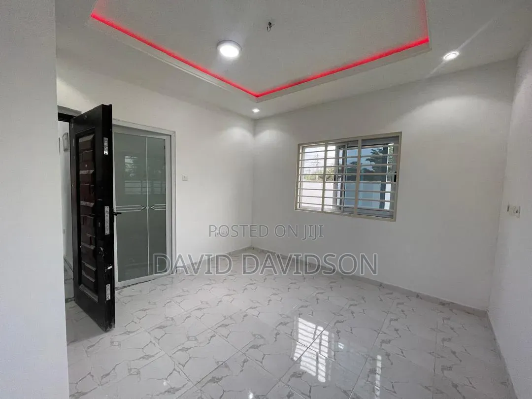 2bdrm House in 2 Bedroom House, Tema Metropolitan for sale