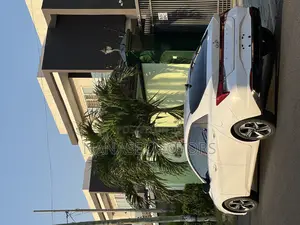Hyundai Elantra Limited 2023 White