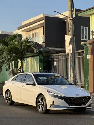 Hyundai Elantra Limited 2023 White