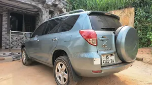 Toyota RAV4 2.4 2008 Green