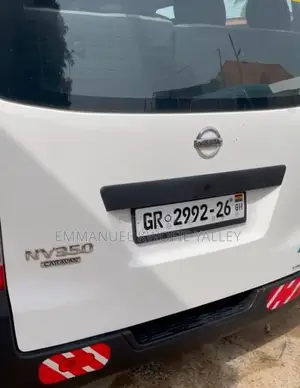 Nissan Caravan (Urvan) 2016 White