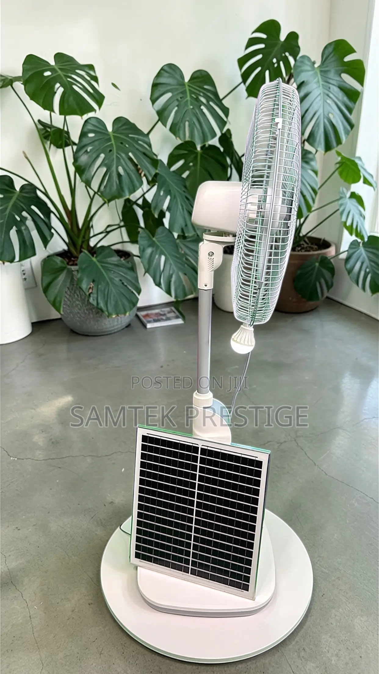 Samtek 16inch Lithium Rechargeable Solar Standing Fan