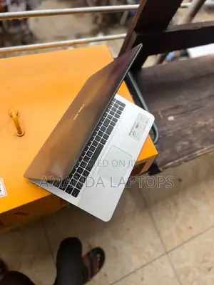 New Laptop Asus A42F 8GB Intel Core i5 HDD 500GB