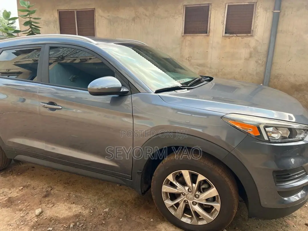 Hyundai Tucson Value AWD 2019 Gray