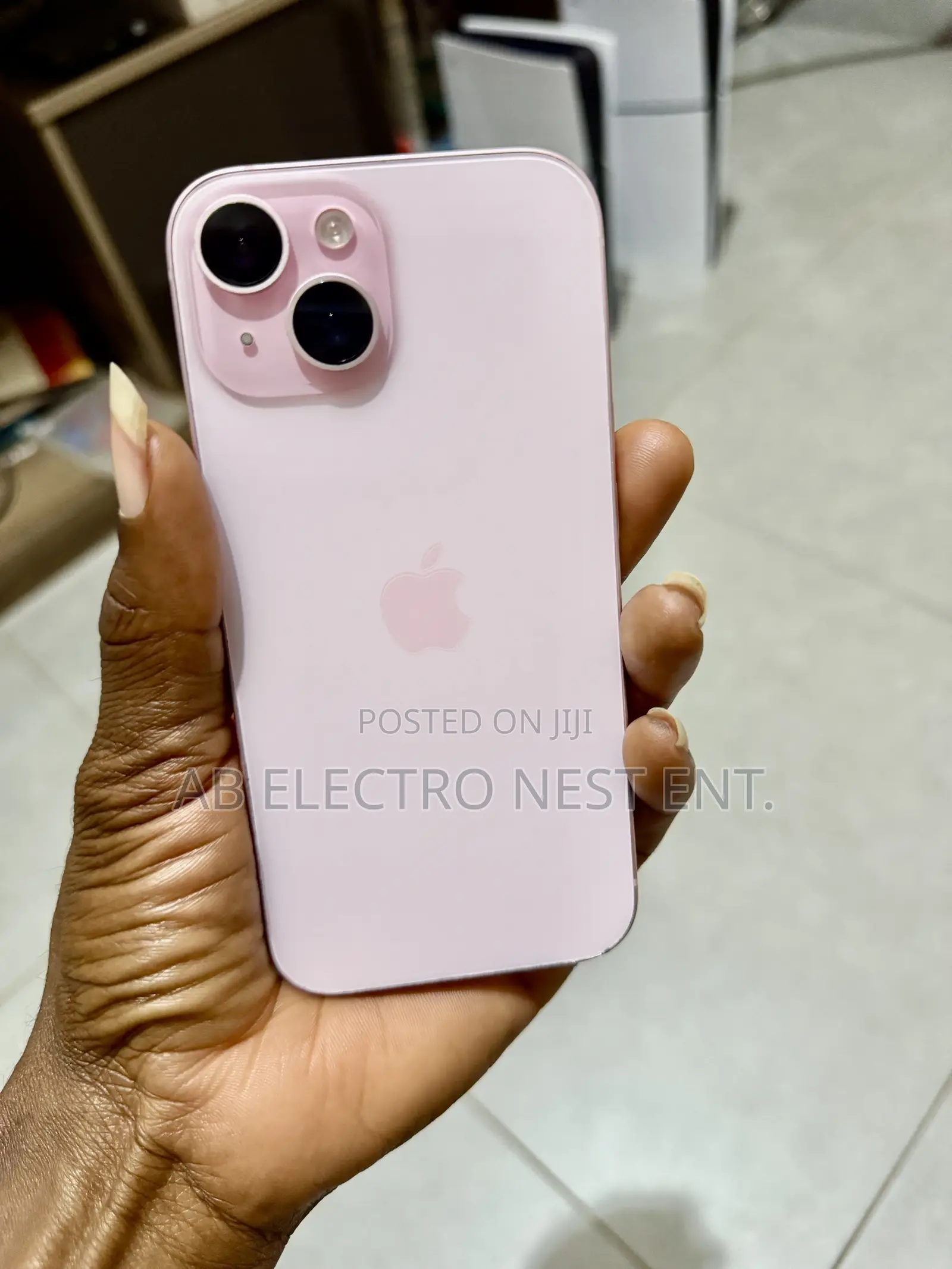 Apple iPhone 15 128 GB Pink