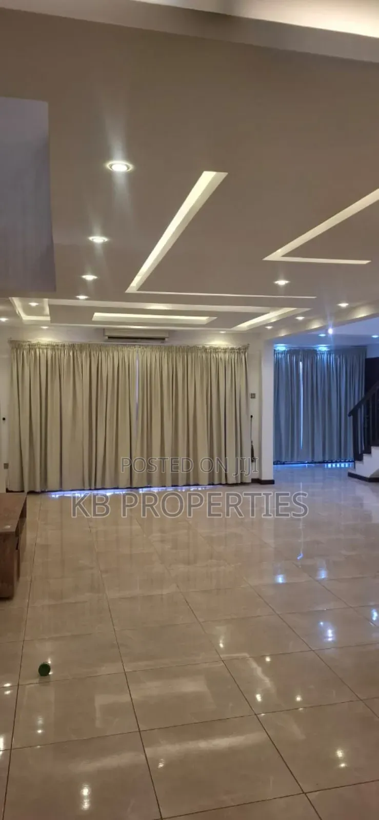 5bdrm Duplex in Kb Properties, Baatsona Total for rent