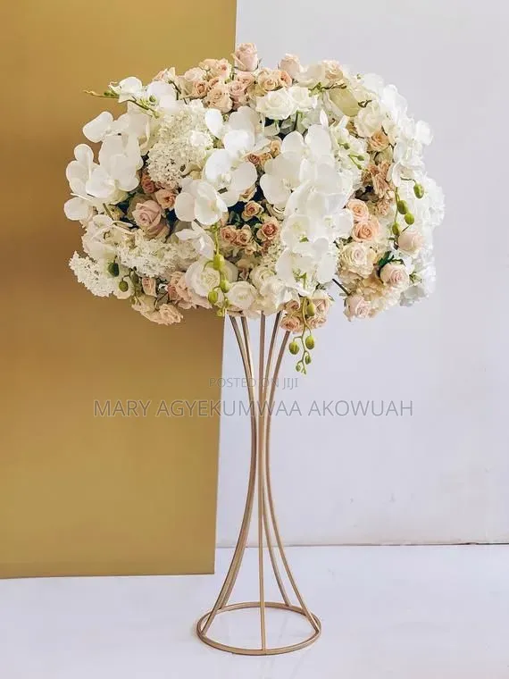Floral Centrepieces And Balloon Centrepieces For Events
