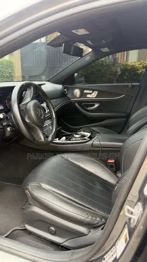 Mercedes-Benz E300 4Matic AWD Sedan (2.0L 4cyl 9A) 2017 Gray