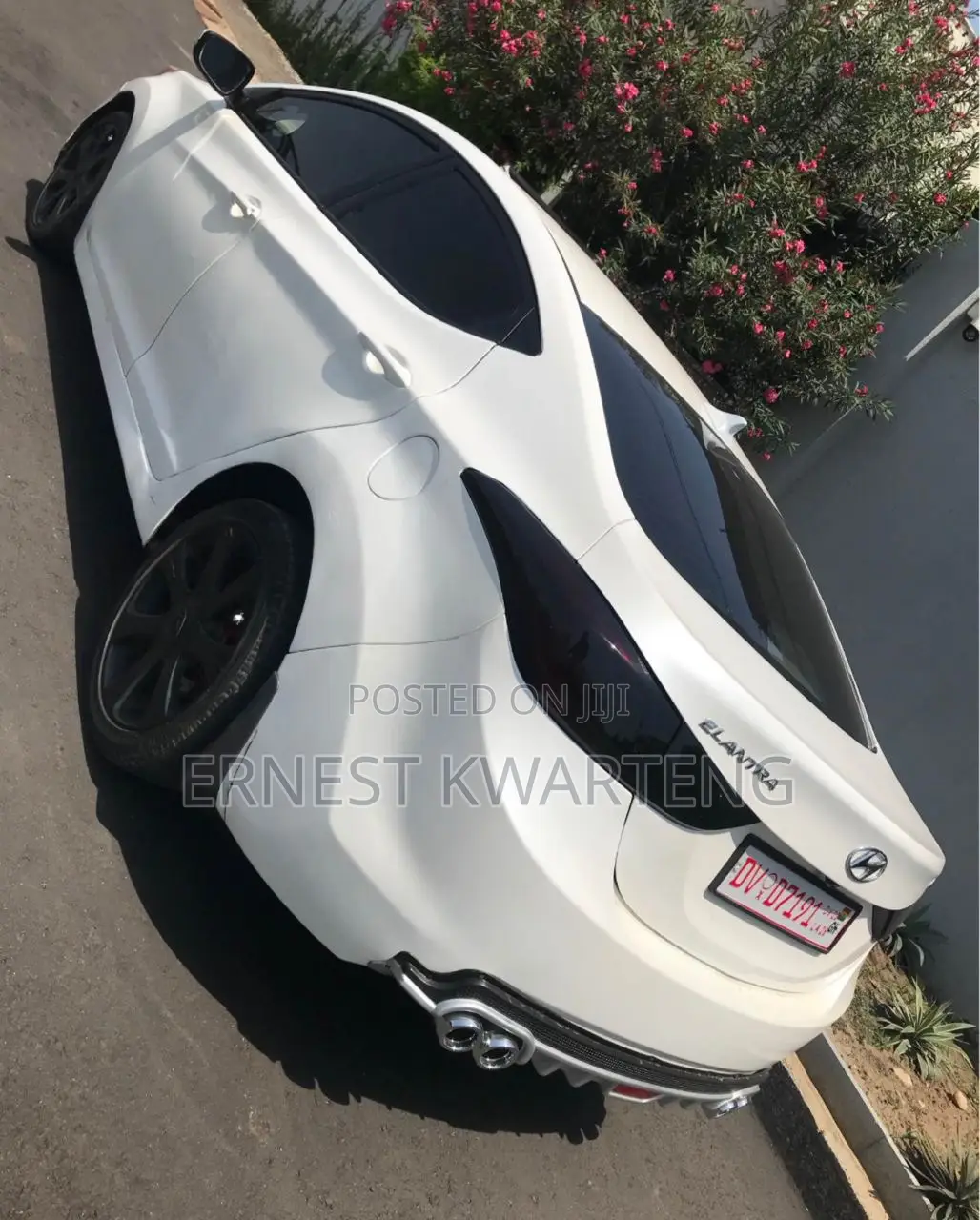 Hyundai Elantra 2013 White