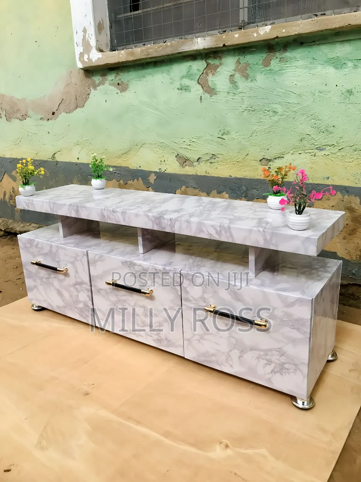 Quality 4feet Tv Stand