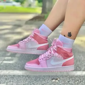 Air Jordan 1 Sneakers