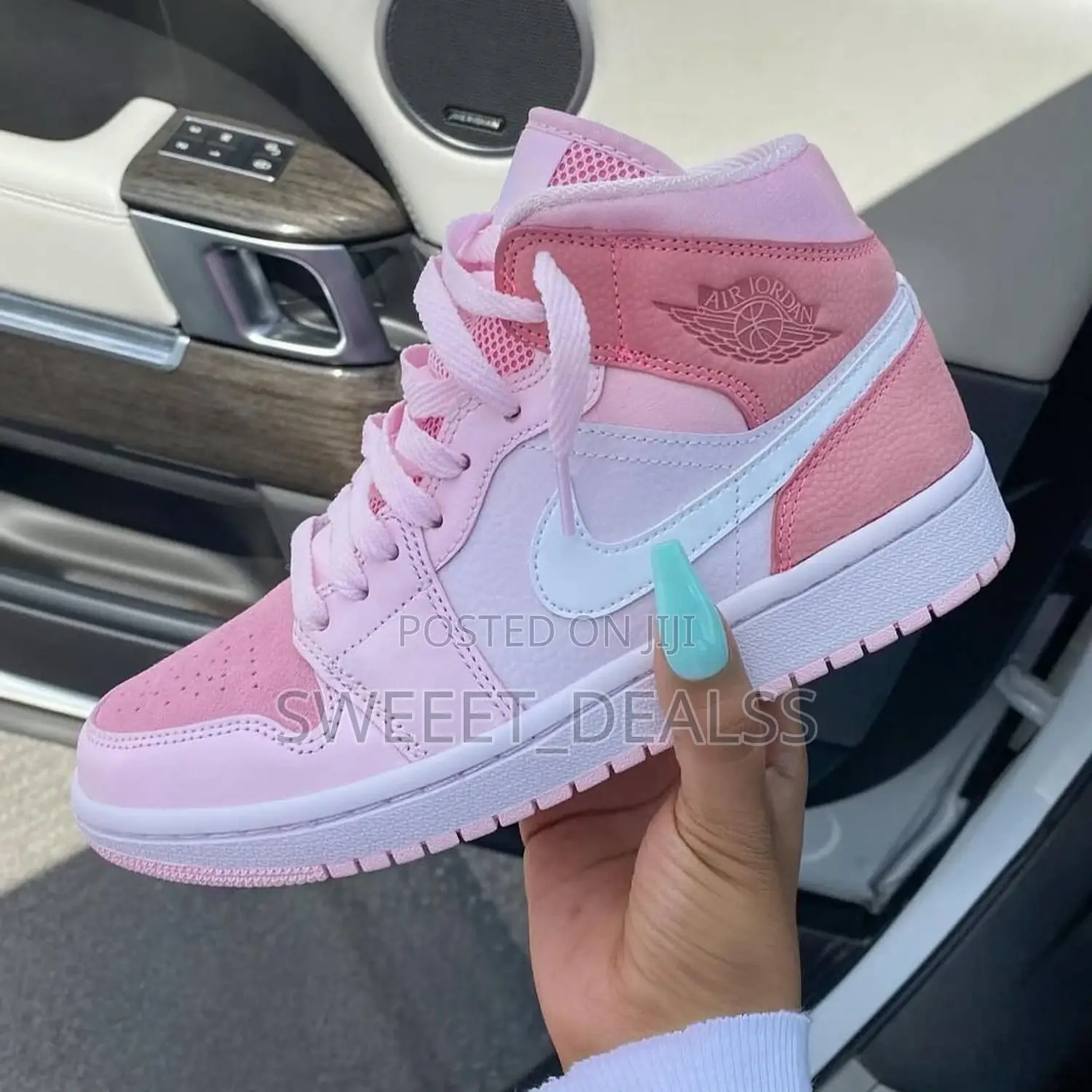 Air Jordan 1 Sneakers