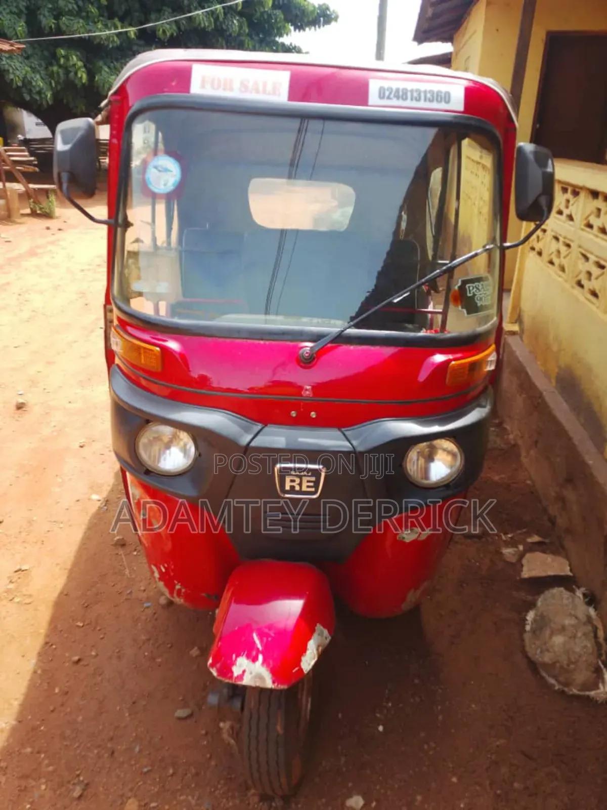 Bajaj RE 2022 Red
