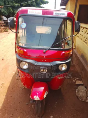 Bajaj RE 2022 Red