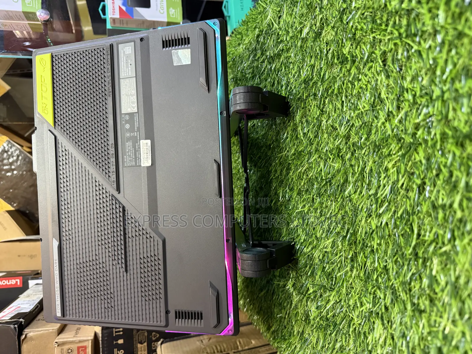 Laptop Asus ROG Strix G15 G512 24GB AMD Ryzen 9 SSD 1T