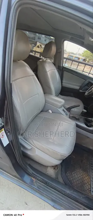 Toyota RAV4 2.5 Limited 2010 Blue