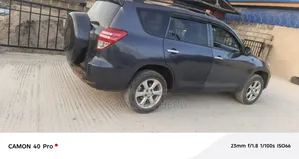Toyota RAV4 2.5 Limited 2010 Blue