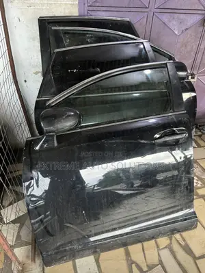 Toyota Venza 09-17 Doors Set