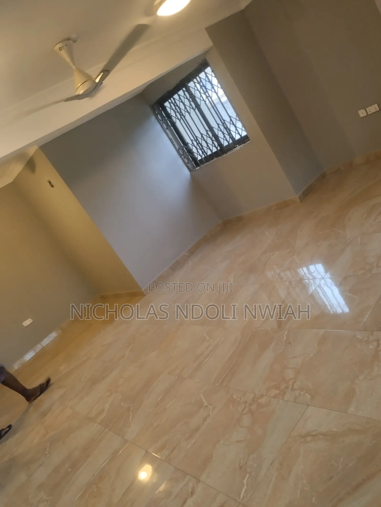 3 Bedrooms Apartment