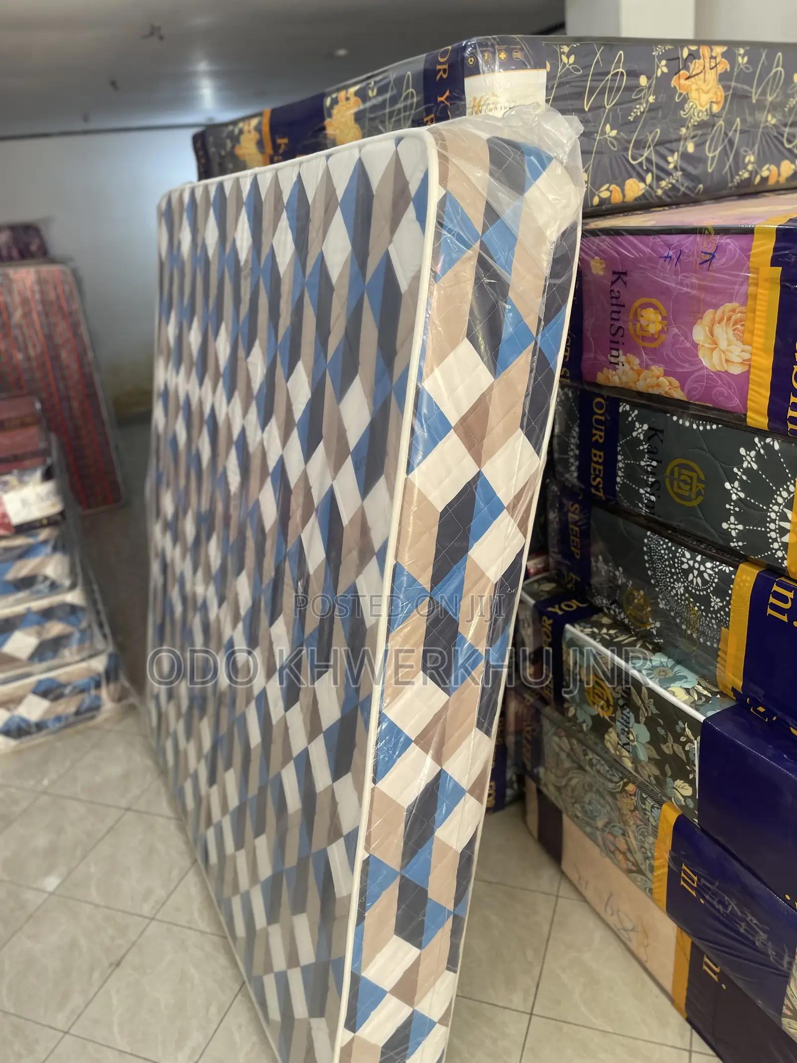 10inches King Size Mattress Latex Foam (84x75)