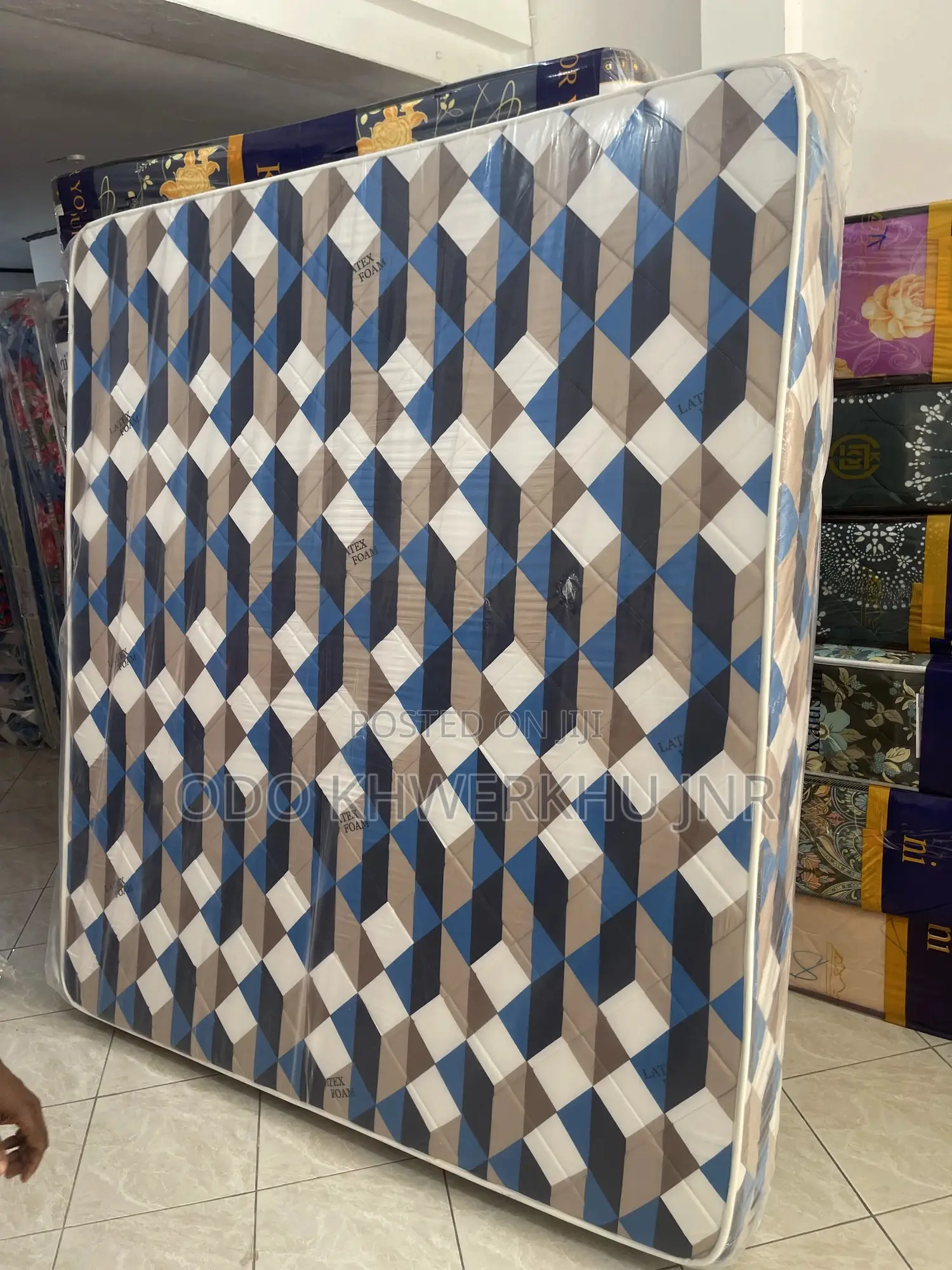 10inches King Size Mattress Latex Foam (84x75)