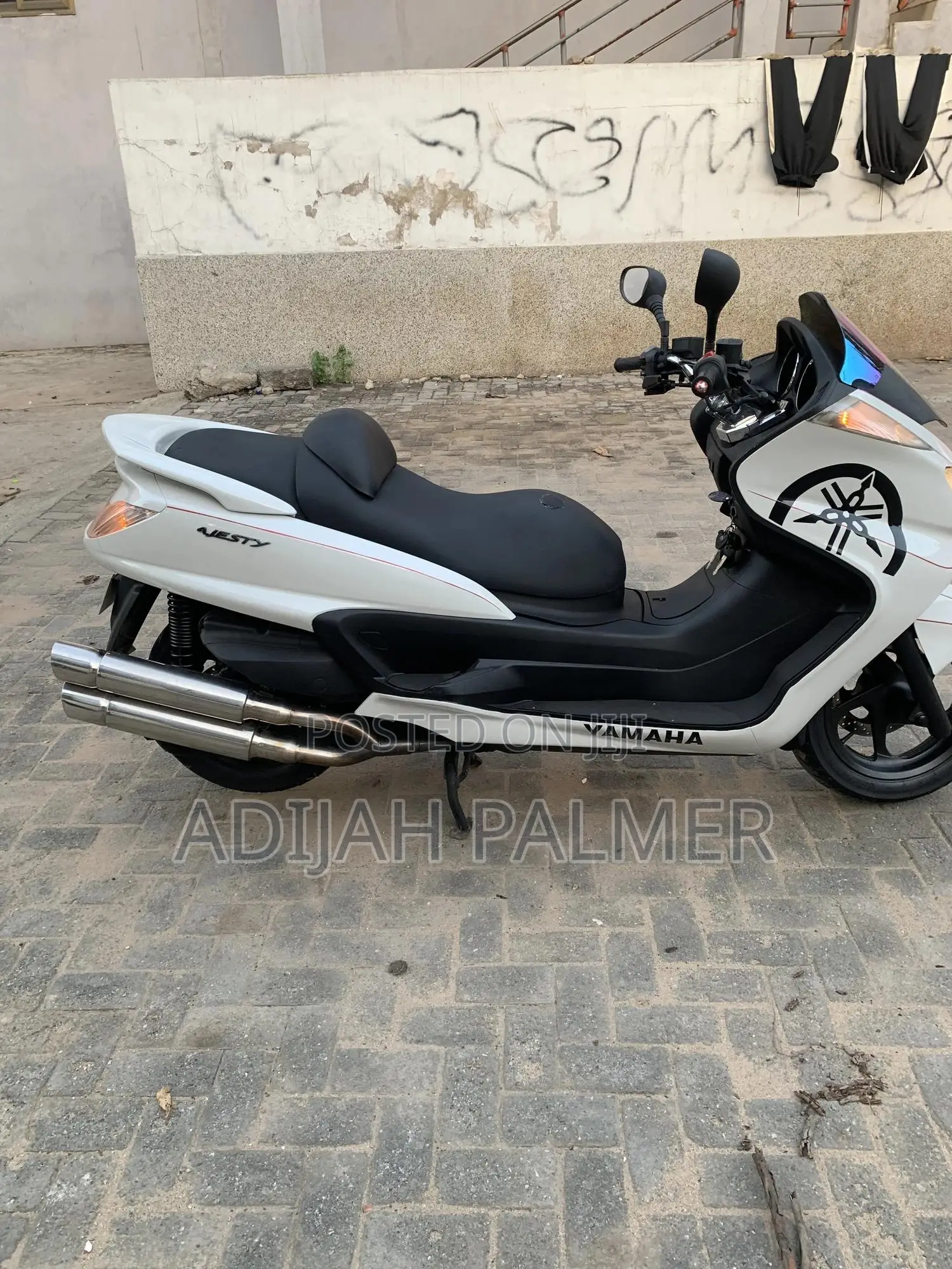 Yamaha Majesty 2025 White