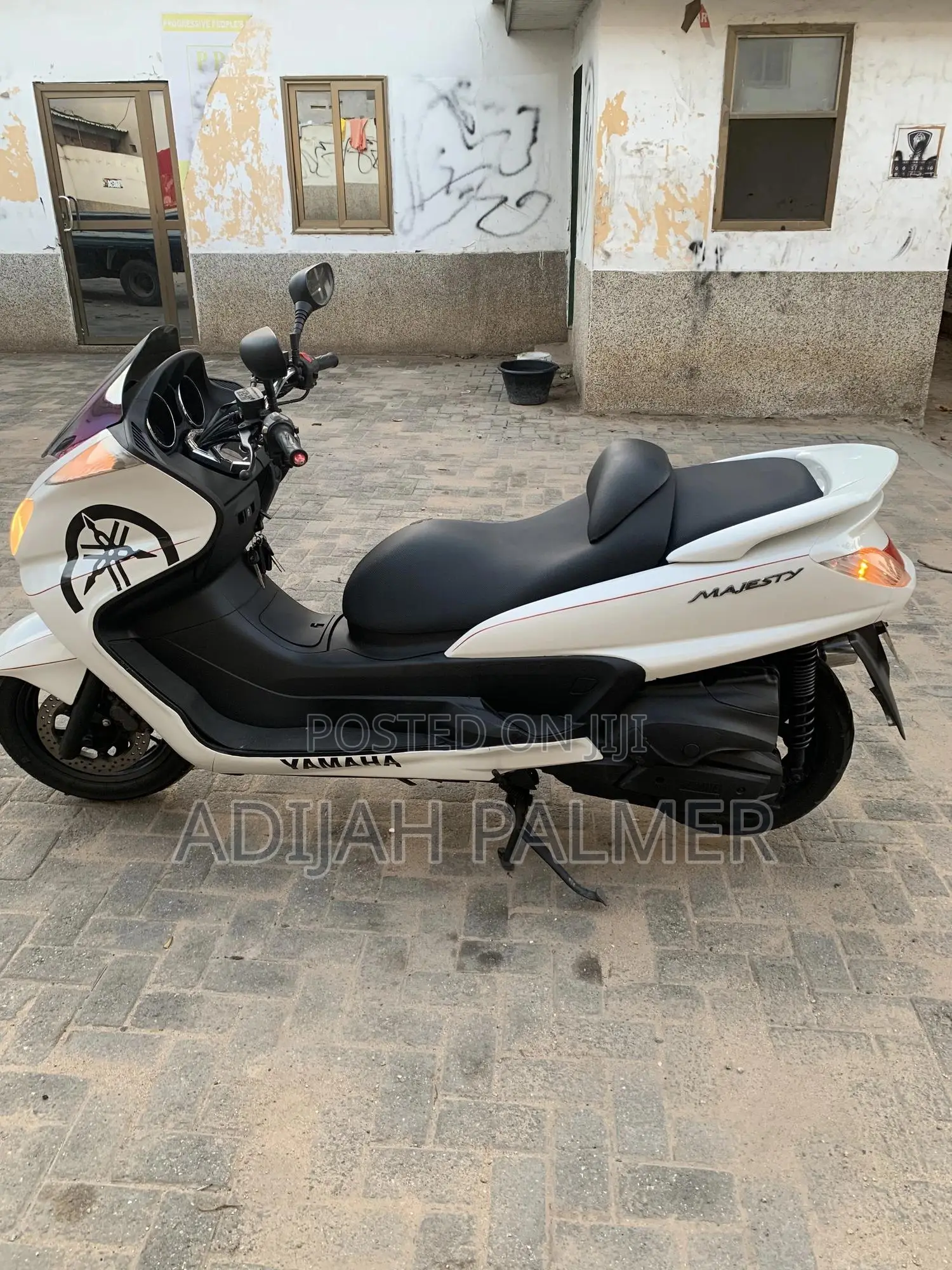 Yamaha Majesty 2025 White