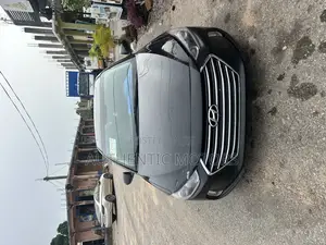 Hyundai Elantra Limited 2018 Black