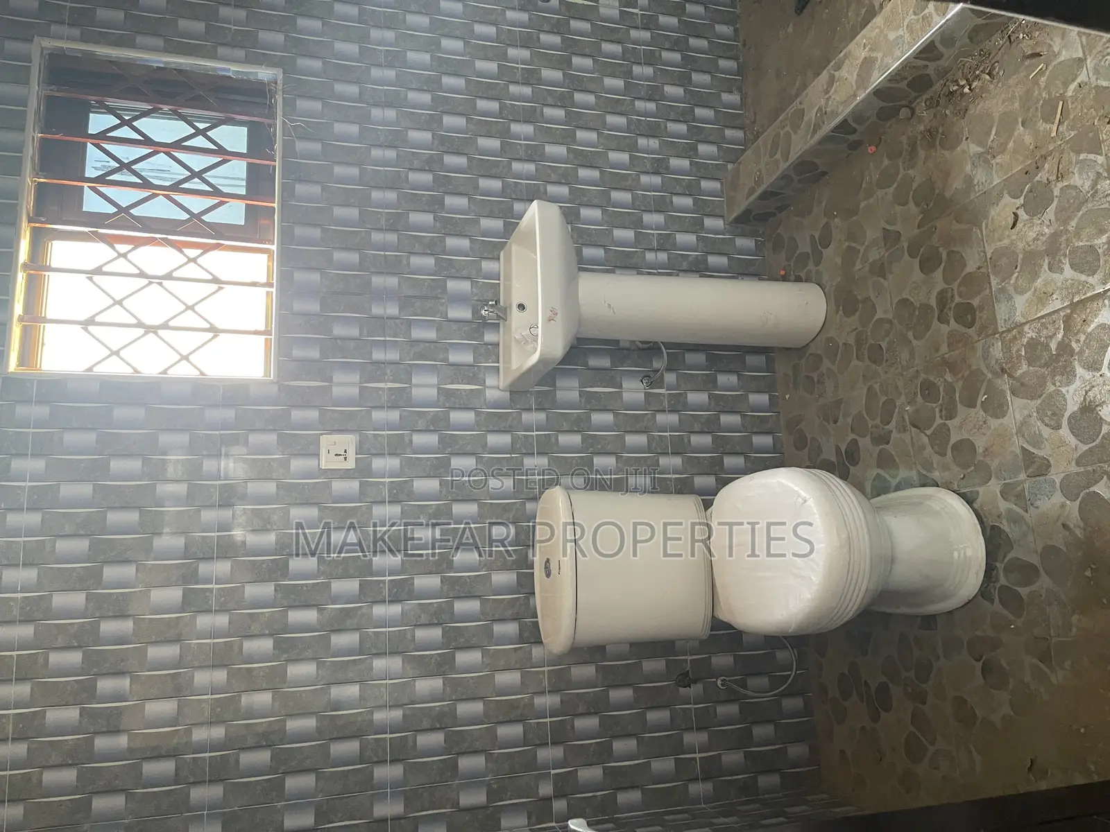 2bdrm Apartment in Lake Side Estate for rent