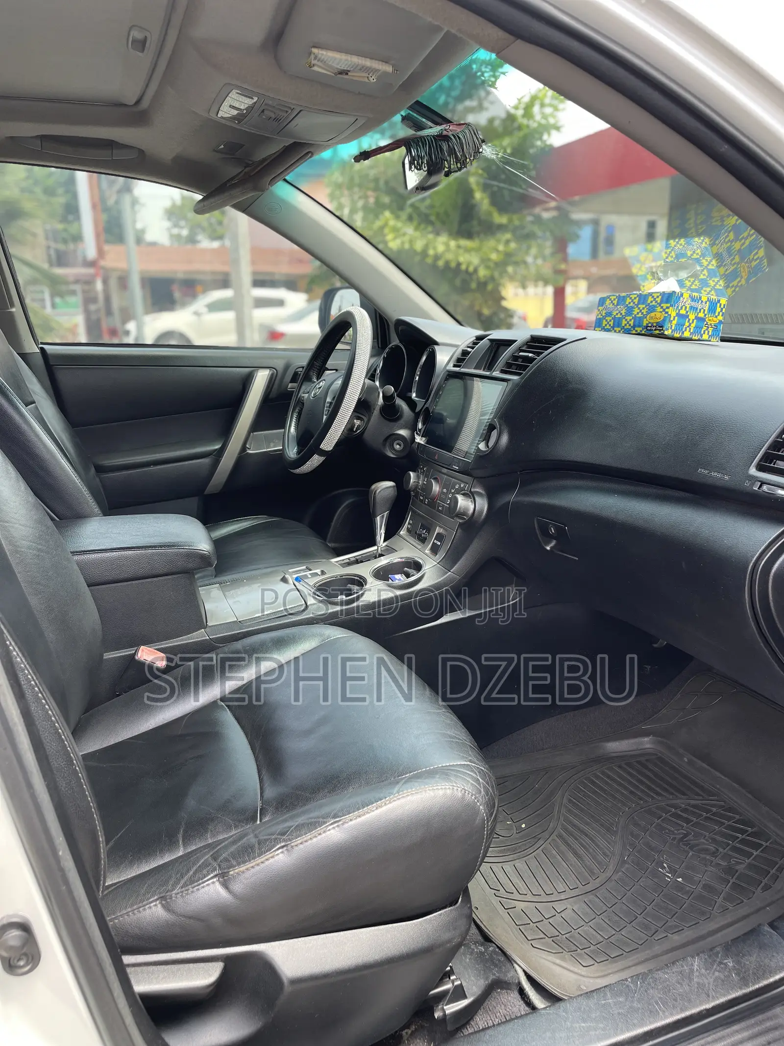 Toyota Highlander Limited 2012 White