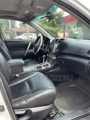Toyota Highlander Limited 2012 White