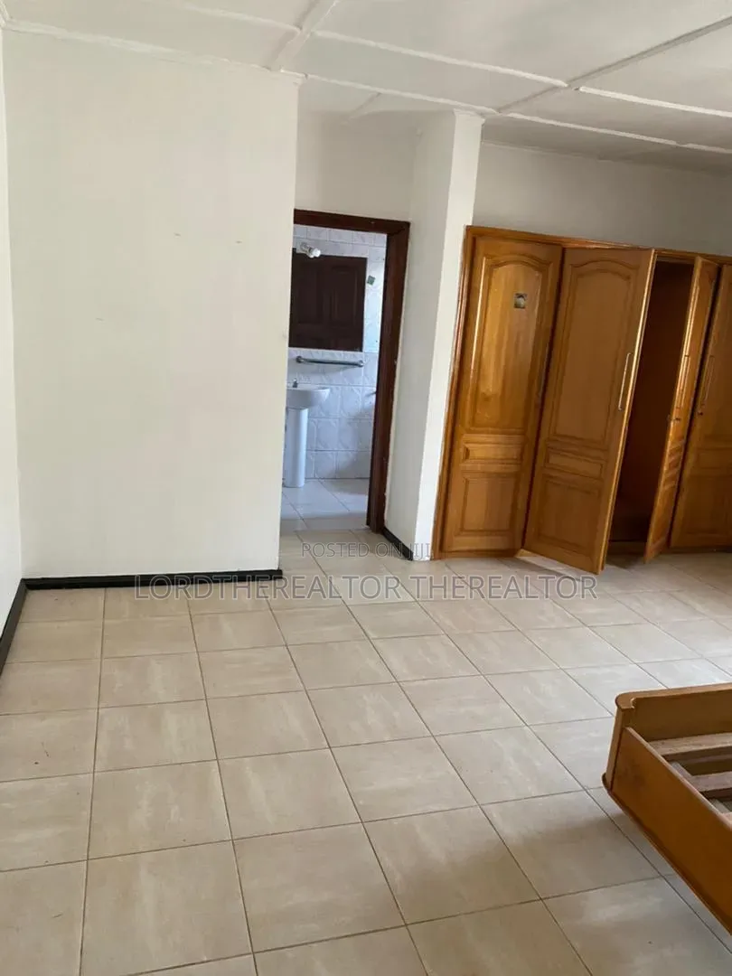 3bdrm House in Ofankor for rent