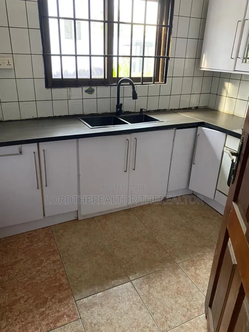 3bdrm House in Ofankor for rent