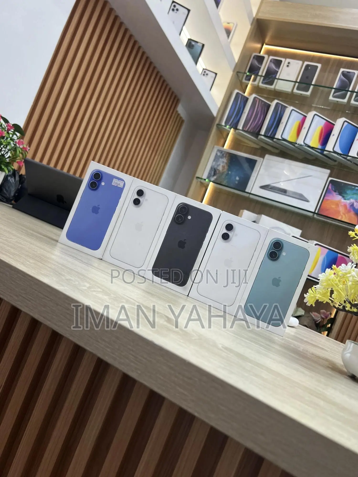 New Apple iPhone 16 256 GB Blue