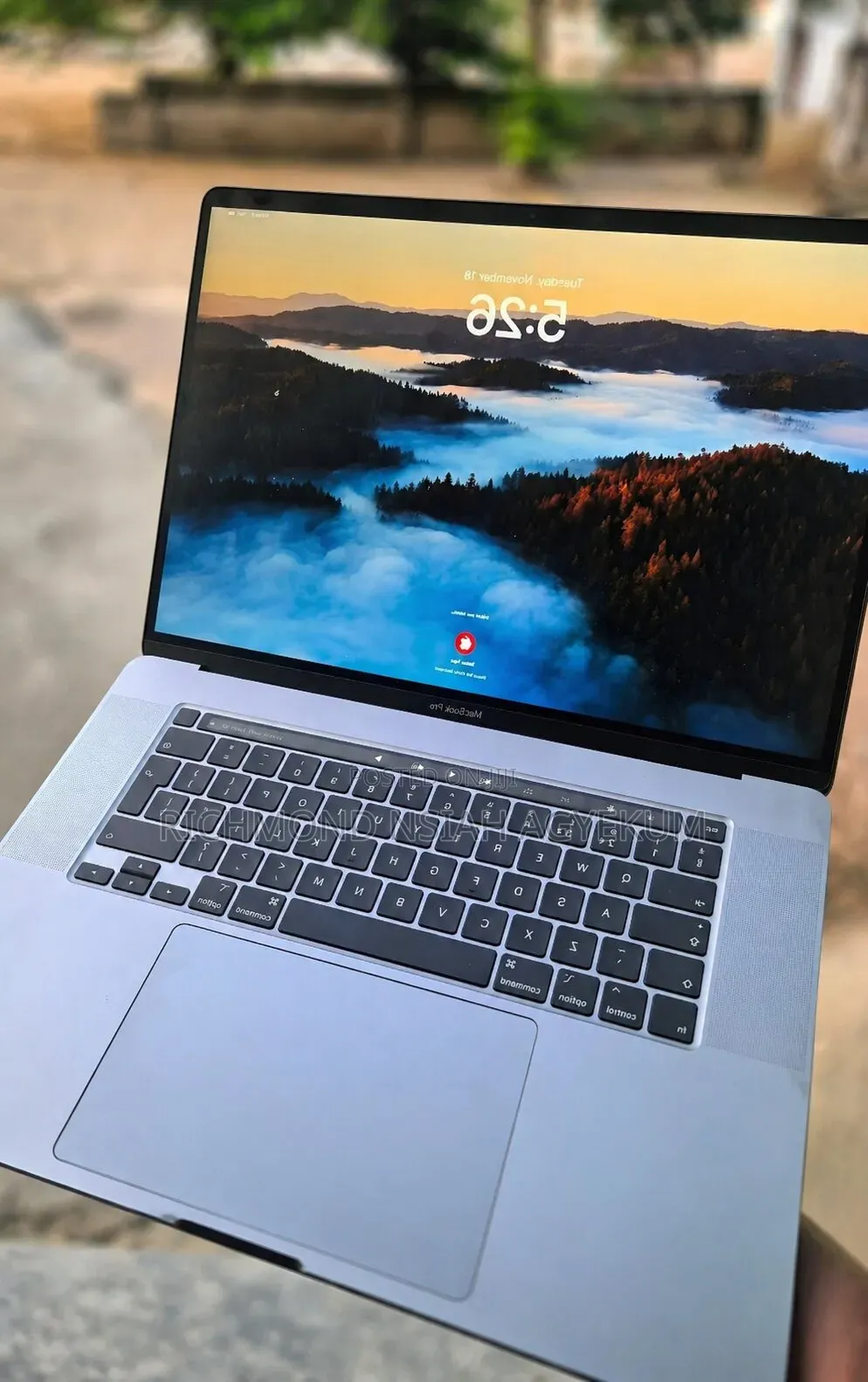 Laptop Apple MacBook Pro 2019 64GB Intel Core i9 SSD 1T