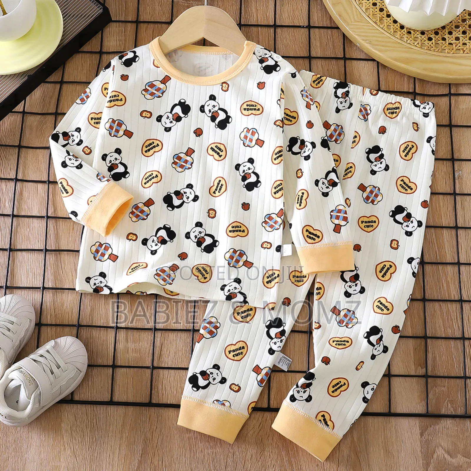 Cute Kids 2-Piece Pyjamas Set (6-14 Years)
