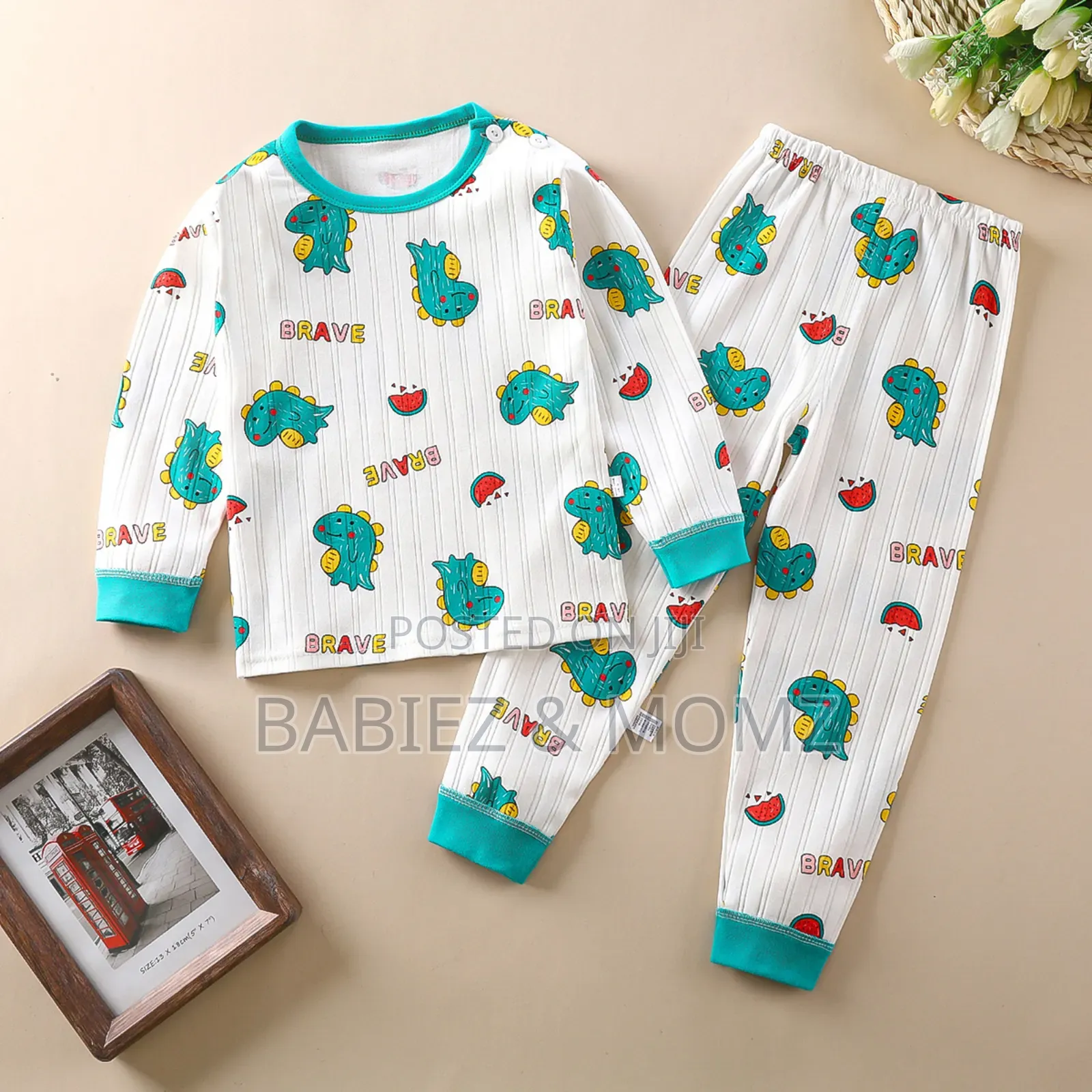 Cute Kids 2-Piece Pyjamas Set (6-14 Years)