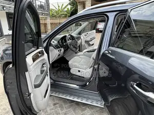 Mercedes-Benz GL-Class GL450 4MATIC 4dr SUV AWD (3.0L 6cyl Turbo 7A)