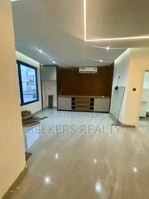 5bdrm House in Seekers Realty, Accra Metropolitan for sale