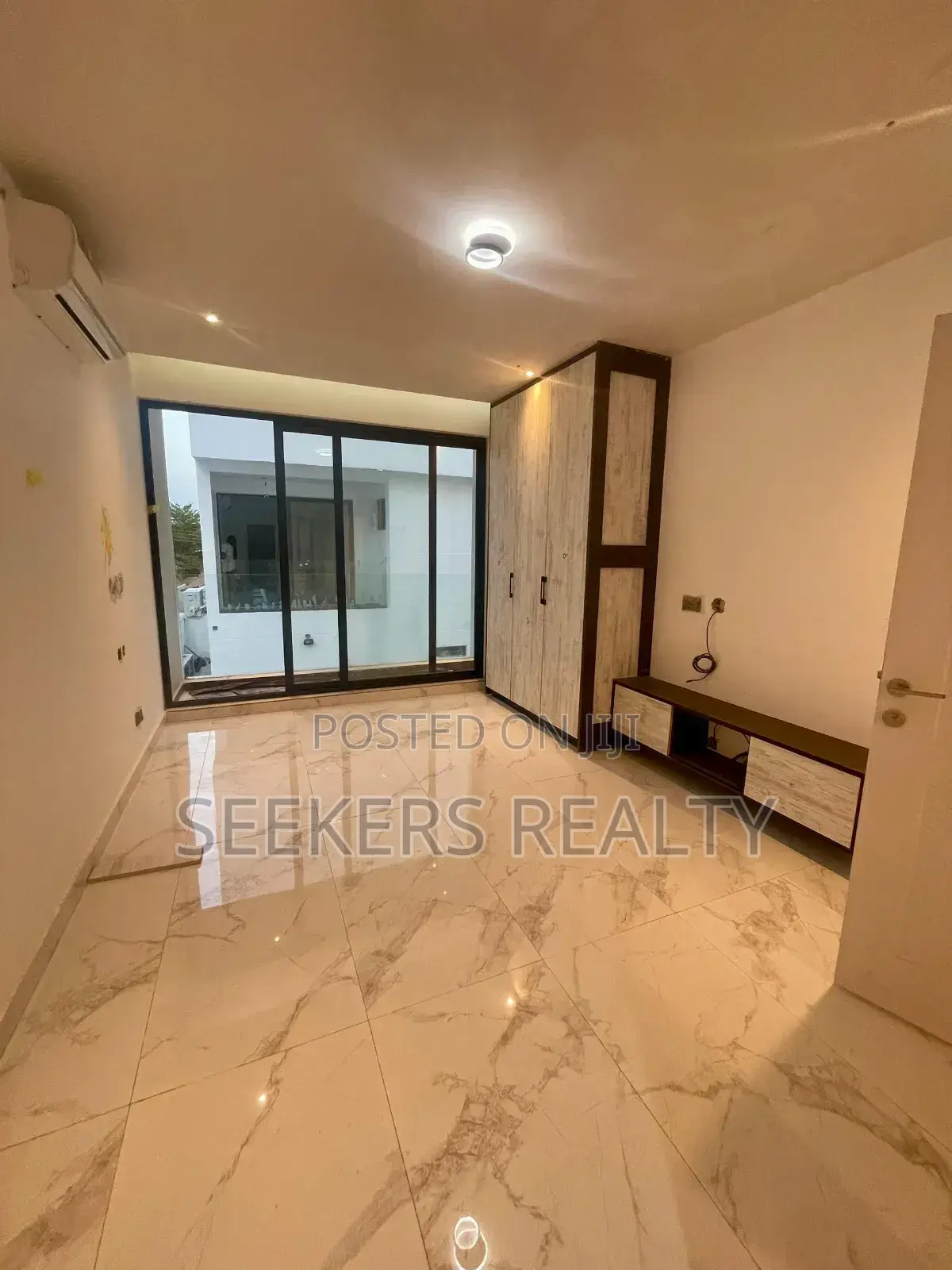 5bdrm House in Seekers Realty, Accra Metropolitan for sale